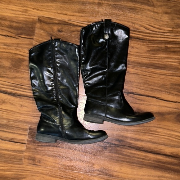Maurices tall black boots - Picture 1 of 14